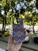 Карбоновый чехол для iPhone 15