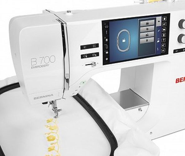 Швейная машина Bernina 700 + в.м., купить недорого