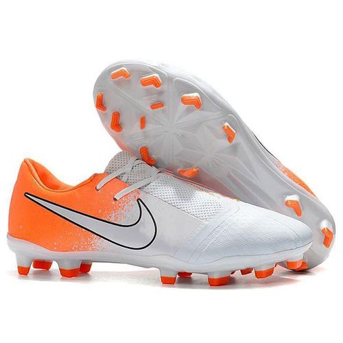 Футбольные бутсы Nike Phantom Venom, в Узбекистане