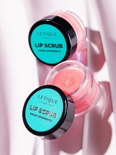 Скраб для губ Letique Cosmetics Сладкая Клубника Lip Scrub Sweet Strawberry + Гель для душа Letique Cosmetics Black Currant в подарок, фото