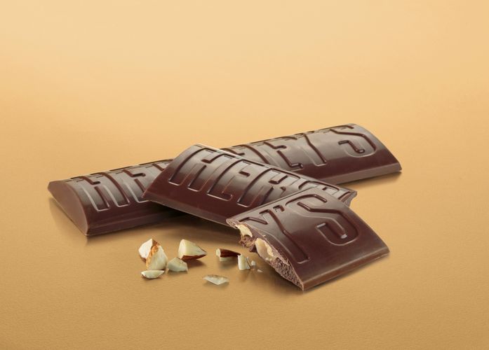 Шоколад Hershey''s Whole Almonds с цельным миндалём, в Узбекистане