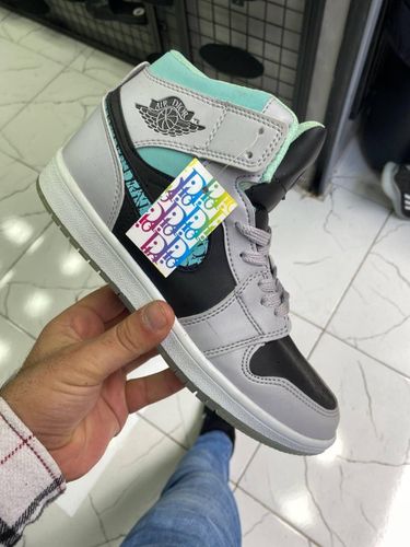 Кроссовки jordan Air 1045 Replica