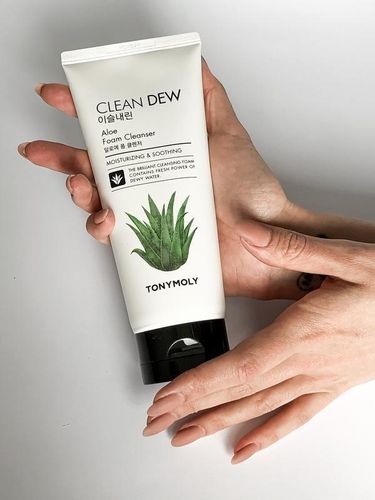 Пенка для умывания Tony moly clean dew aloe