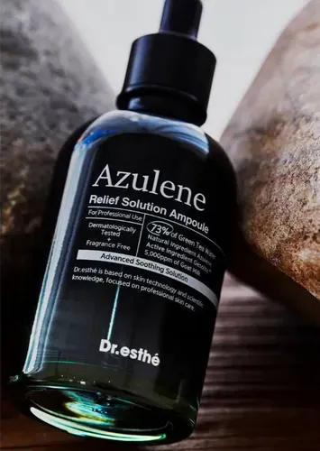 Увлажняющая ампула с азуленом и козьим молоком Dr.esthe Azulene Relief Solution Ampoule, 52 мл