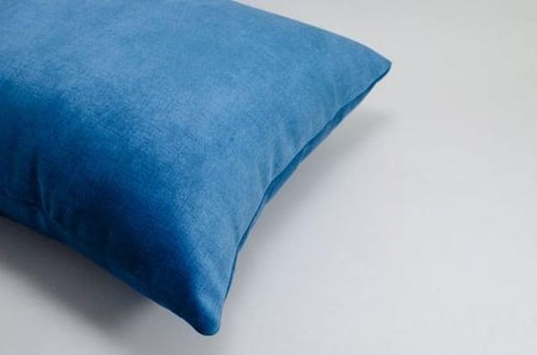 Декоративная подушка Yastex бархатная для офиса, дома и автомобиля Ya114, 40х40 см, Синий, купить недорого