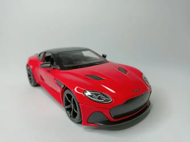 Машинка игрушка Aston Martin, Красный