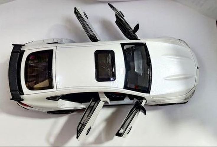 Машинка игрушка Che Zhi Mercedes Brabus, Белый, фото