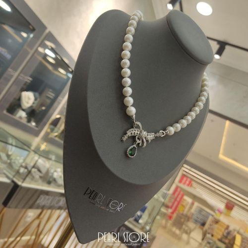 Колье из белых жемчужин сферической формы с роскошным фермуаром PearlStore SH058-W1, фото