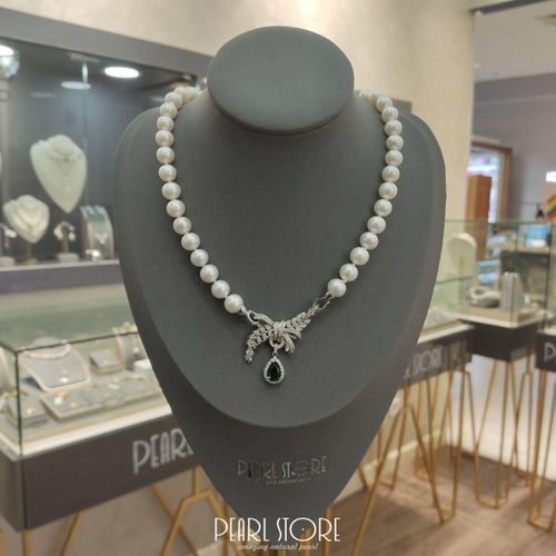 Колье из белых жемчужин сферической формы с роскошным фермуаром PearlStore SH058-W1, купить недорого