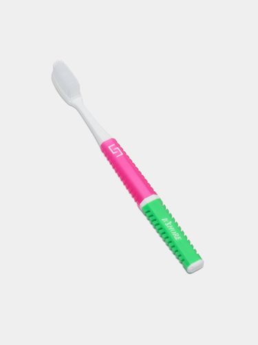 Силиконовая зубная щетка NANO K-SHORE Medium для чувствительных зубов в футляре, Вишневый
