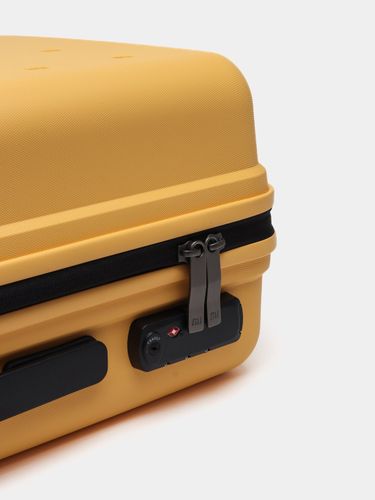 Чемодан Xiaomi Mi Youth Suitcase, 24", Желтый, 69000000 UZS