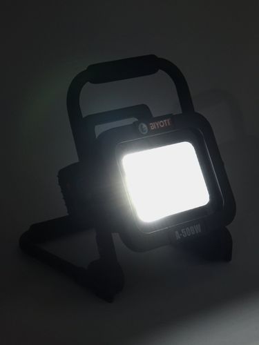 Аккумуляторный прожектор BIYOTI BYT-LA02, купить недорого