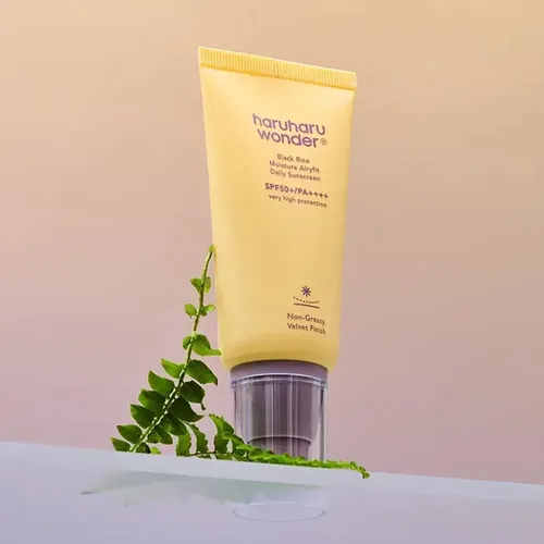 Cолнцезащитный крем с черным рисом Haruharu Wonder Black Rice Moisture Airyfit Sunscreen, 50 мл, купить недорого