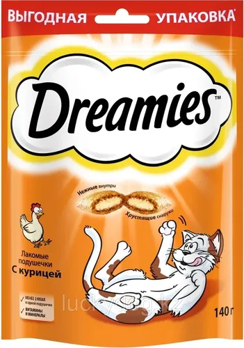 Лакомство для кошек Dreamies Лакомые подушечки с курицей, 140 гр