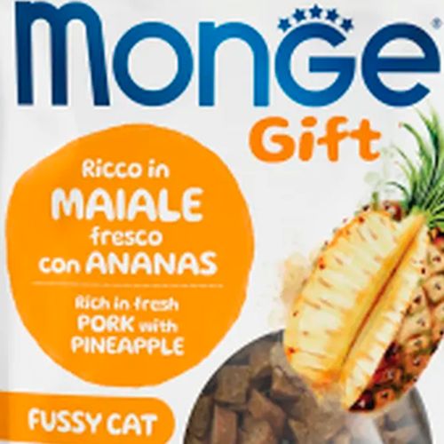 Лакомство для кошек Monge Gift Cat со свининой и ананасом, 50 гр, купить недорого