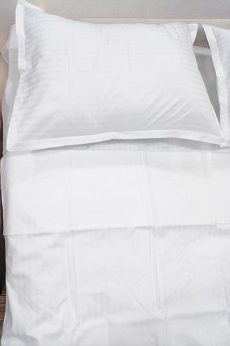 Комплект постельного белья полуторное Linens 10105, купить недорого