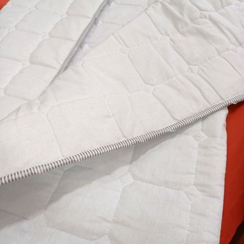 Полуторное одеяло Linens 3136, 145х215 см, купить недорого