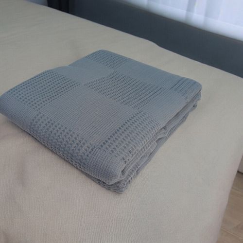 Linens 2252 bir yarimtalik choyshab, 160x220 sm, to‘q ko‘k